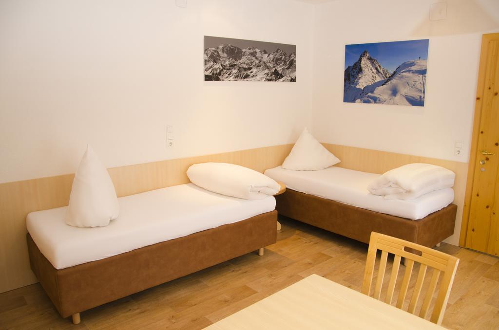 Hotel Garni Alpenblick Ischgl Exterior photo