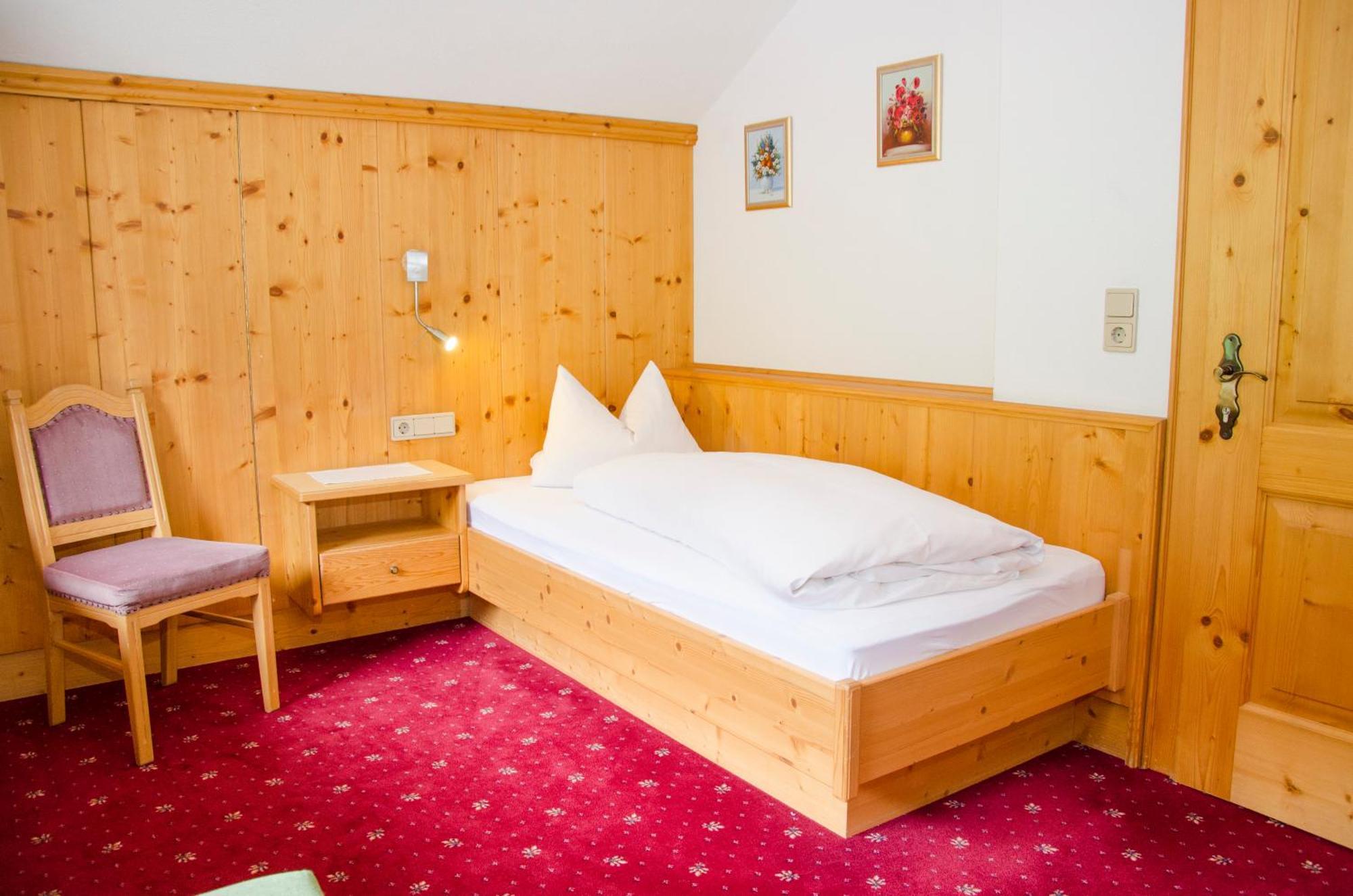 Hotel Garni Alpenblick Ischgl Exterior photo